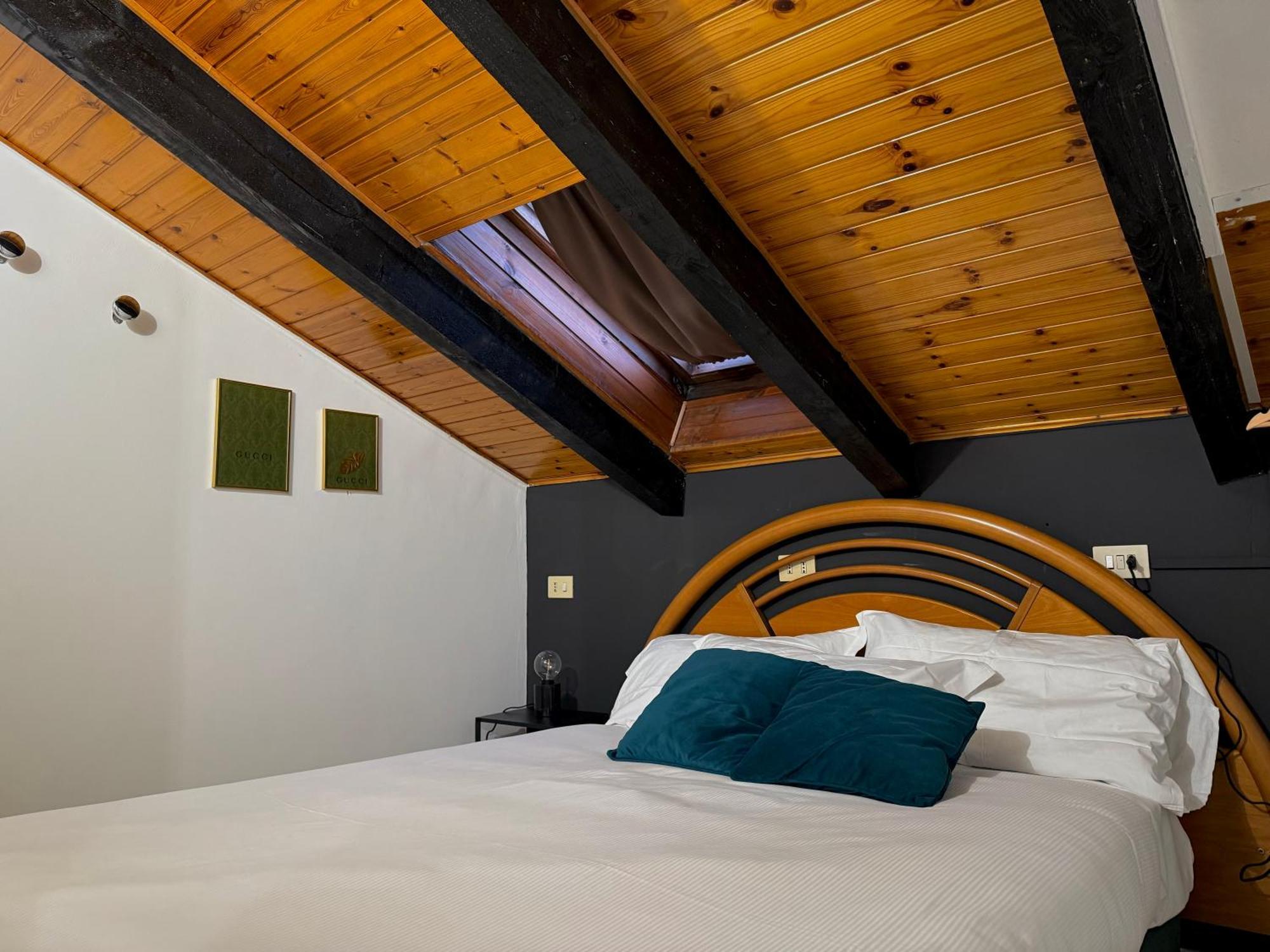 Appartamento Hosting Dreams Attics - Duomo Milano Esterno foto